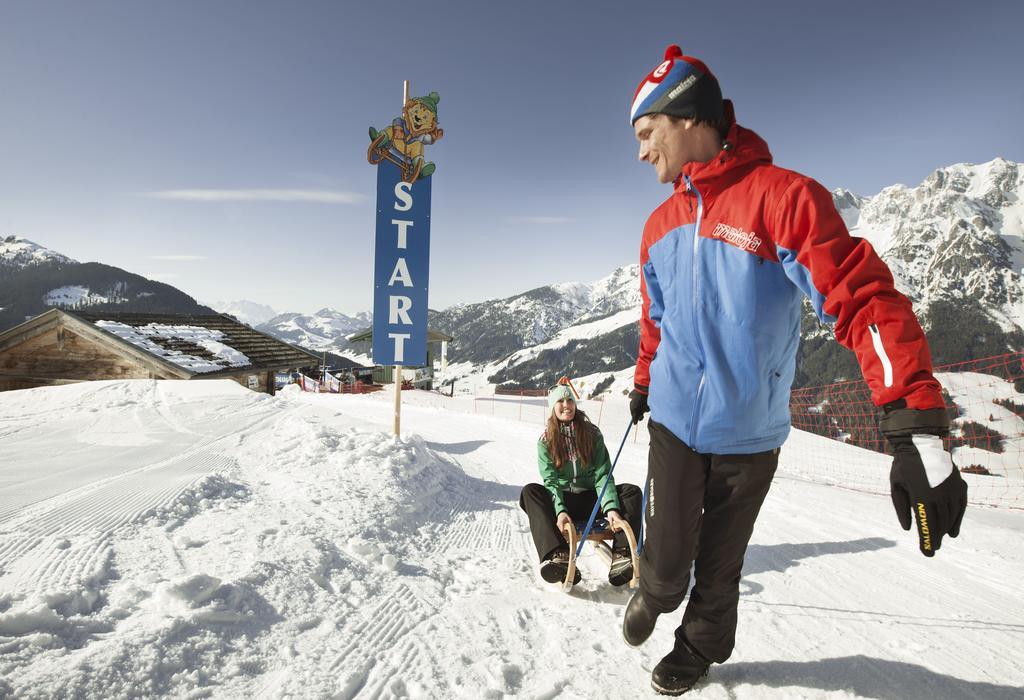 Ferienwohnung John Seymour Leogang Szoba fotó